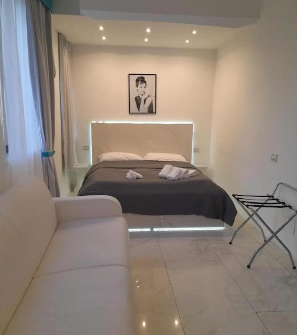 Tiffany & Babylon Luxury Stay Νάπολη Ξενοδοχείο με διαμερίσματα