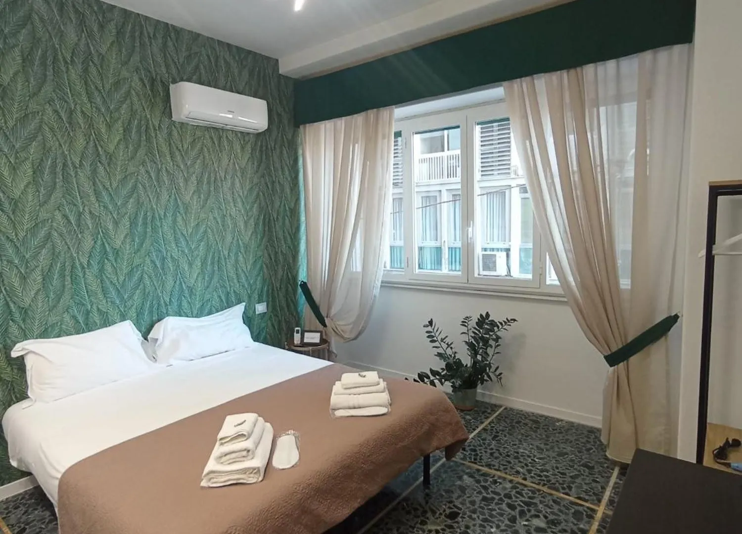 Tiffany & Babylon Luxury Stay Νάπολη 5*,  Ιταλία
