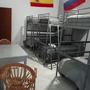 Хостел Dama Hostelbb, Неаполь