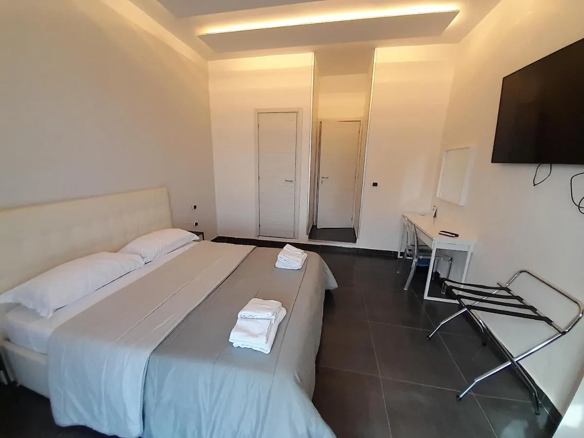 ***** Апарт-отель Tiffany & Babylon Luxury Stay Неаполь Италия