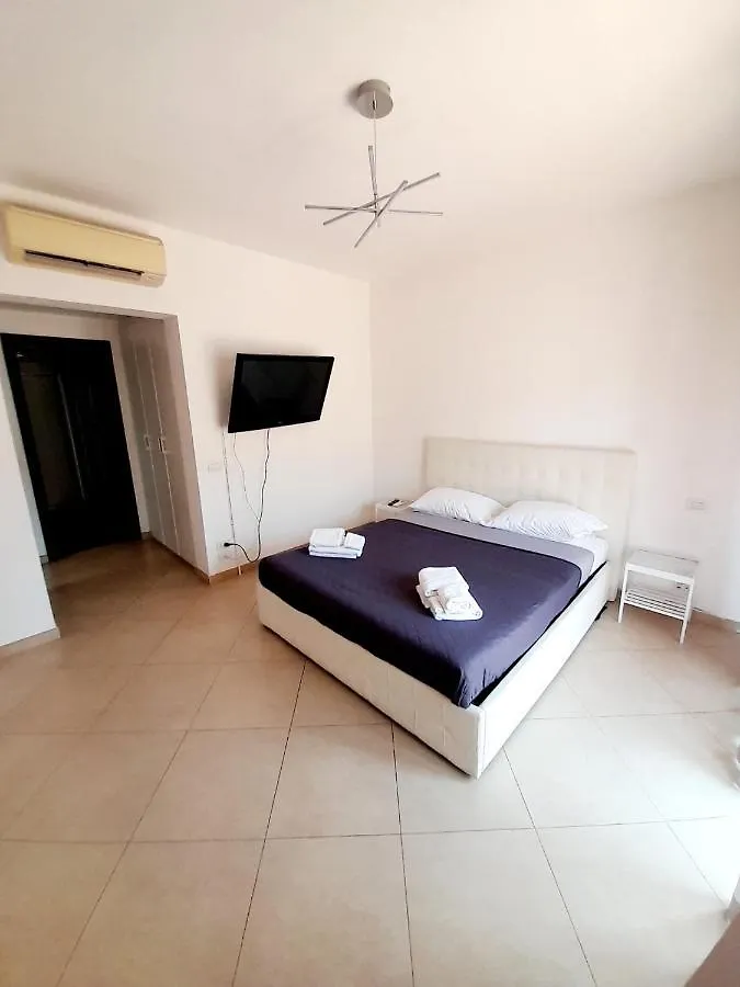 Tiffany & Babylon Luxury Stay Неаполь 5*,  Италия