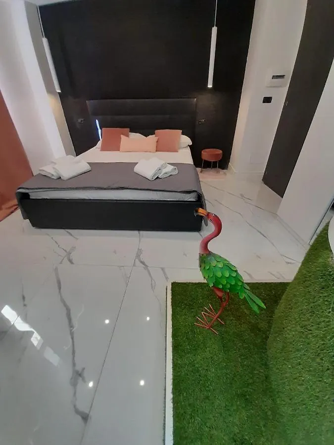 Tiffany & Babylon Luxury Stay Неаполь Италия