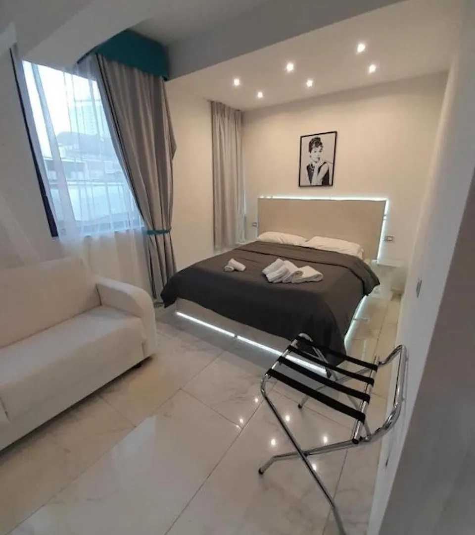 Апарт-отель Tiffany & Babylon Luxury Stay Неаполь